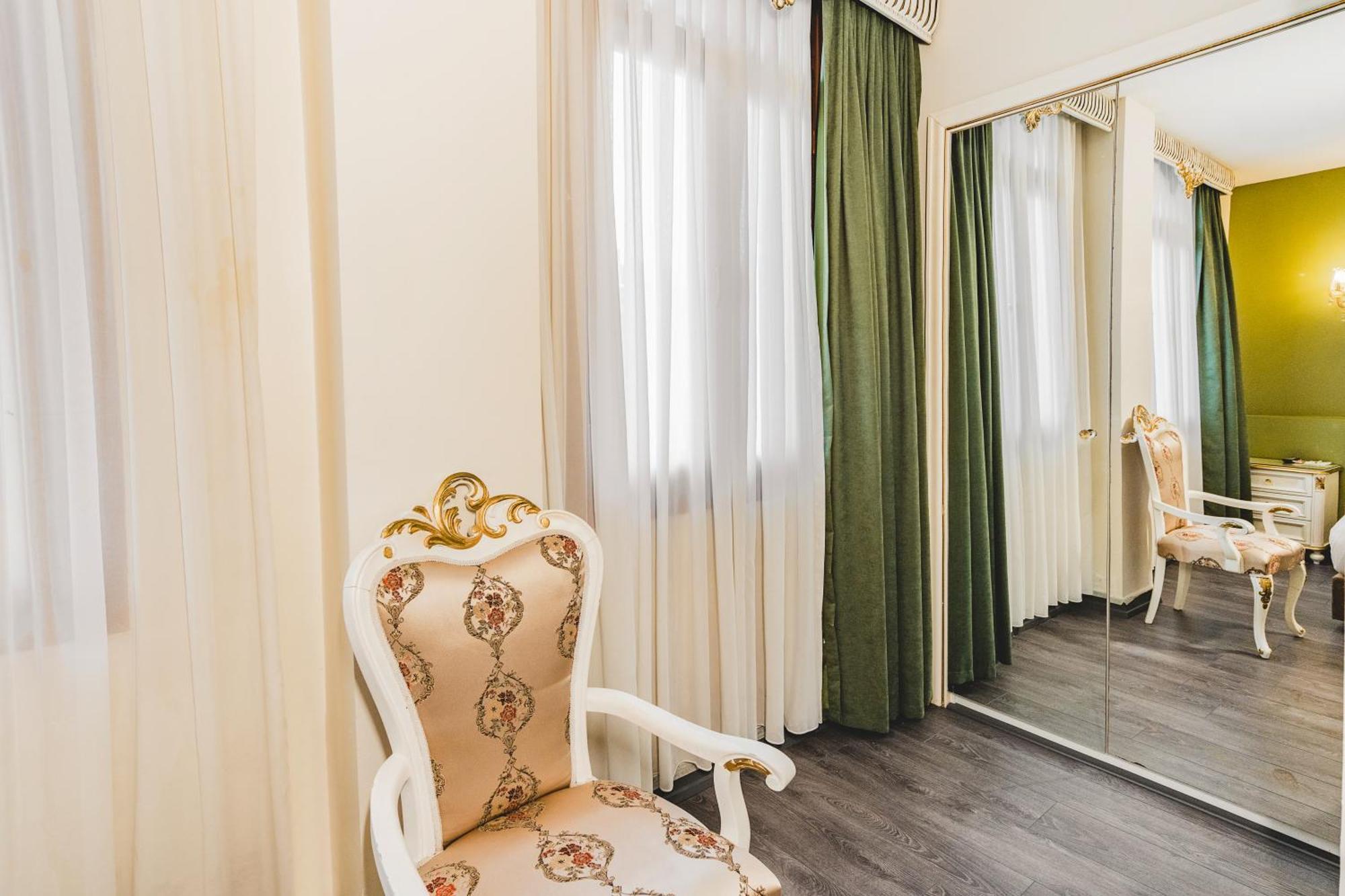 Hotel Fresia Istanbul Exterior photo