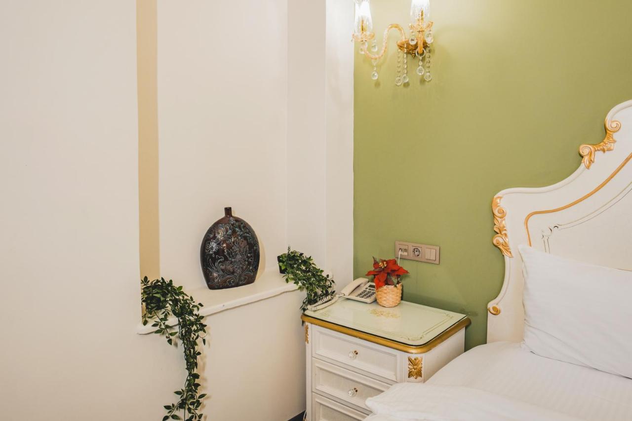 Hotel Fresia Istanbul Exterior photo